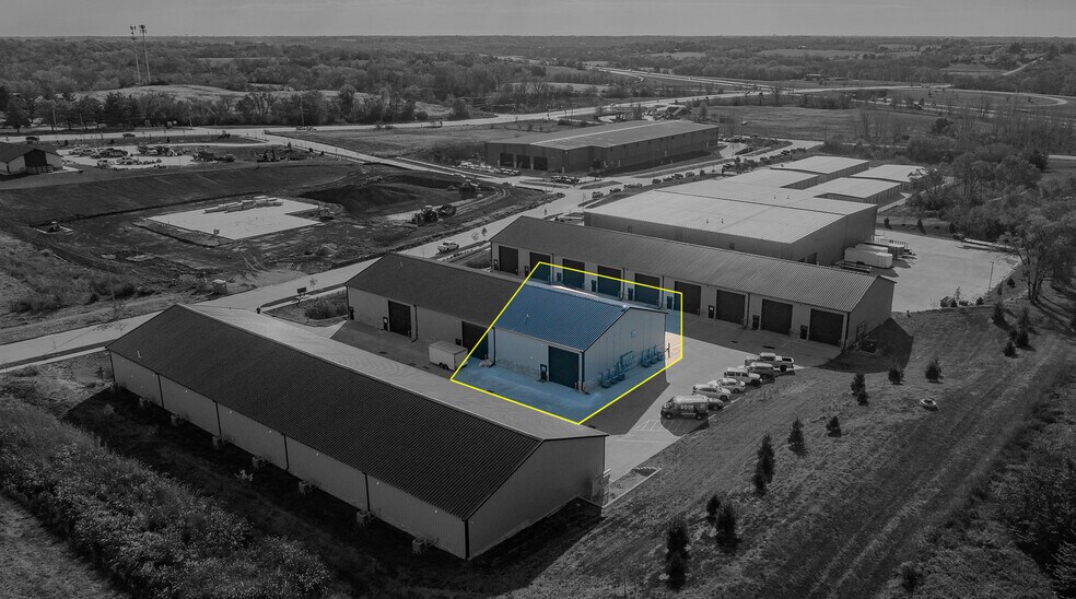 More Photos Of 7640 SW 22nd St, Des Moines Industrial For Sale