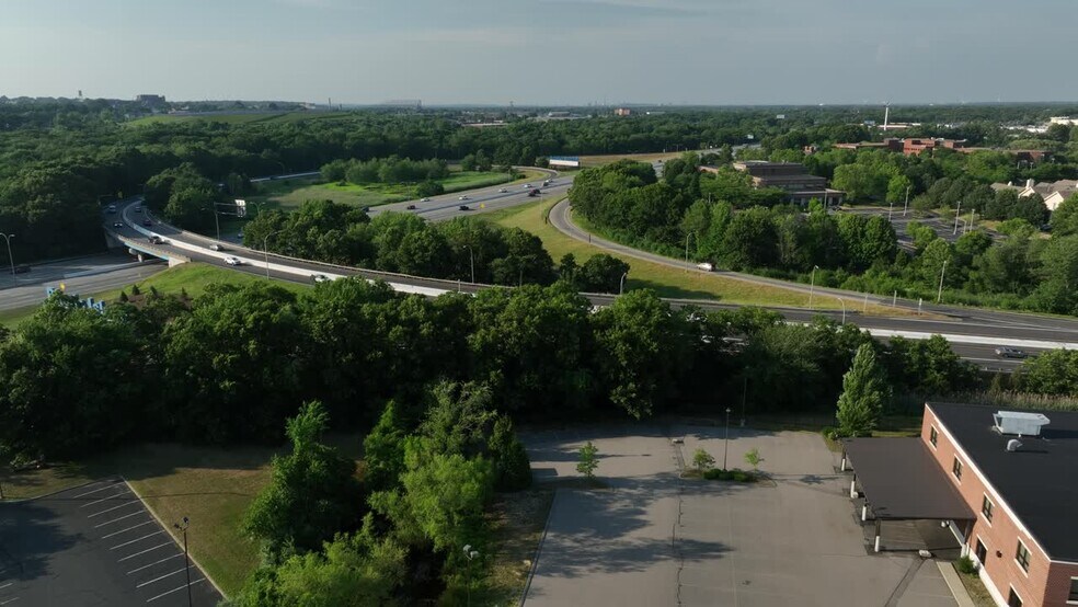 More Photos Of 1 International Way, Warwick Office For Lease