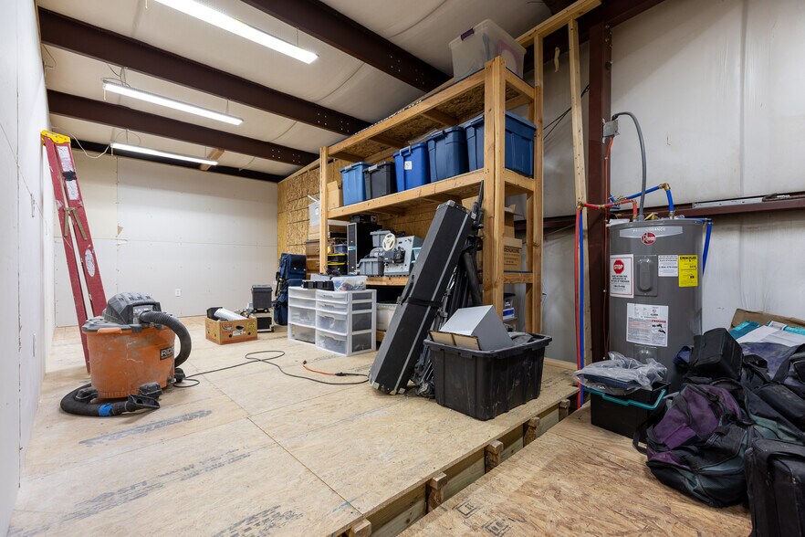 More Photos Of 1050 W Innovation Dr, Kearney Warehouse For Sale