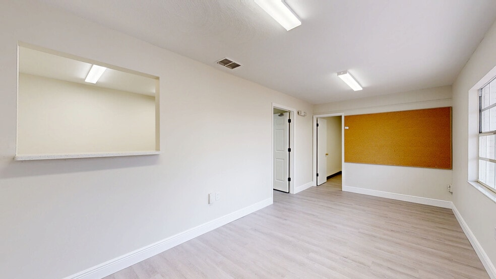 Primary Photo Of 5622 Marine Pky, New Port Richey Office Residential For Lease