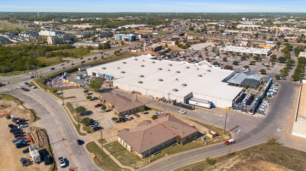 More Photos Of E 181 E BB Fielder Rd Suite 300, Weatherford Medical For Lease