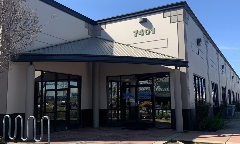 More Photos Of 7401 Galilee Rd, Roseville Flex For Lease