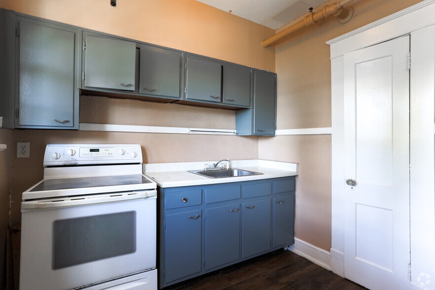 More Photos Of 100 S Jefferson St, Albany Apartments For Sale