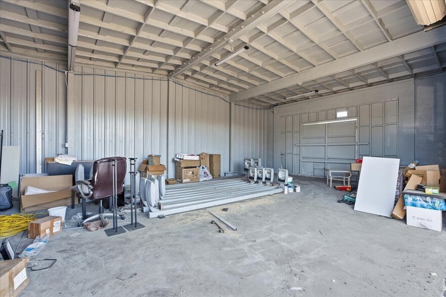 More Photos Of 4554 Auburn Blvd, Sacramento Auto Dealership For Sale