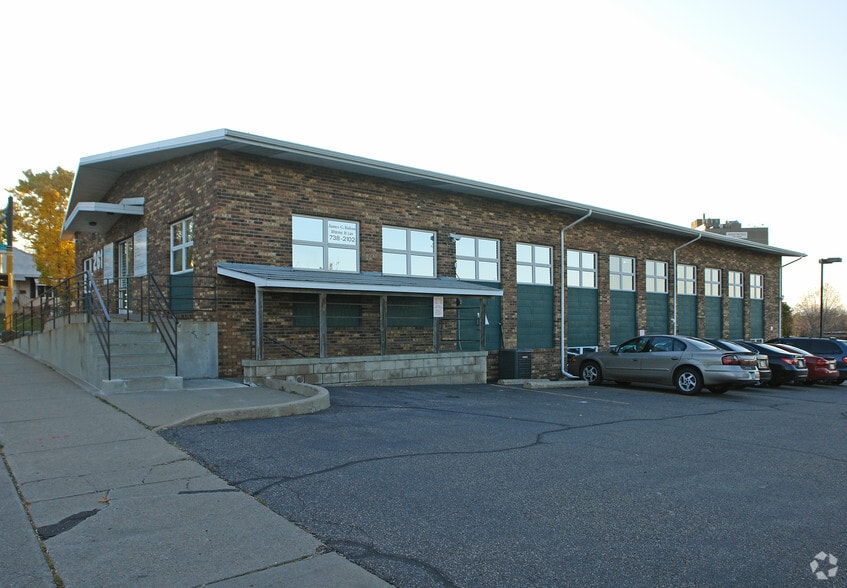 More Photos Of 261 Ruth St N, Saint Paul Office For Lease