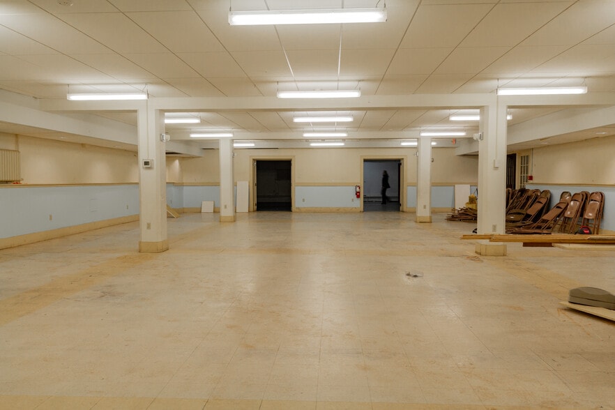 More Photos Of 156 High St, Portland Specialty For Sale