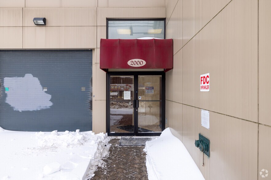 More Photos Of 2000 Hylan Blvd, Staten Island Office For Lease