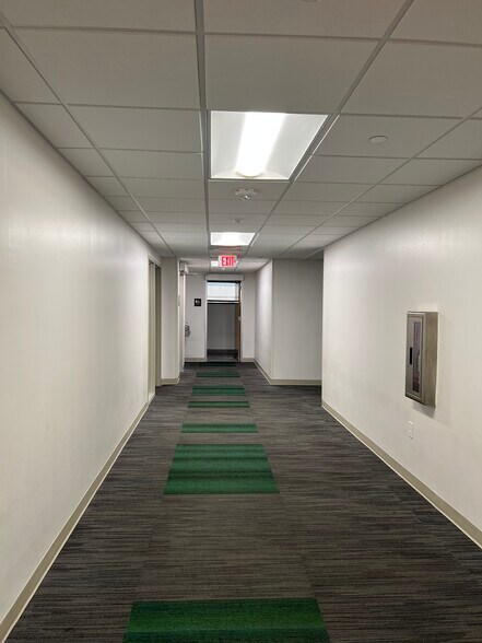 More Photos Of 4300 Centerview, San Antonio Office For Sale