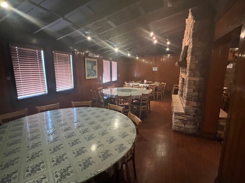 More Photos Of 29000 US Highway 19 N, Clearwater Restaurant For Lease