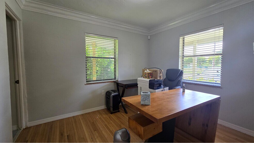 More Photos Of 2053 W 1st St, Fort Myers Office For Lease