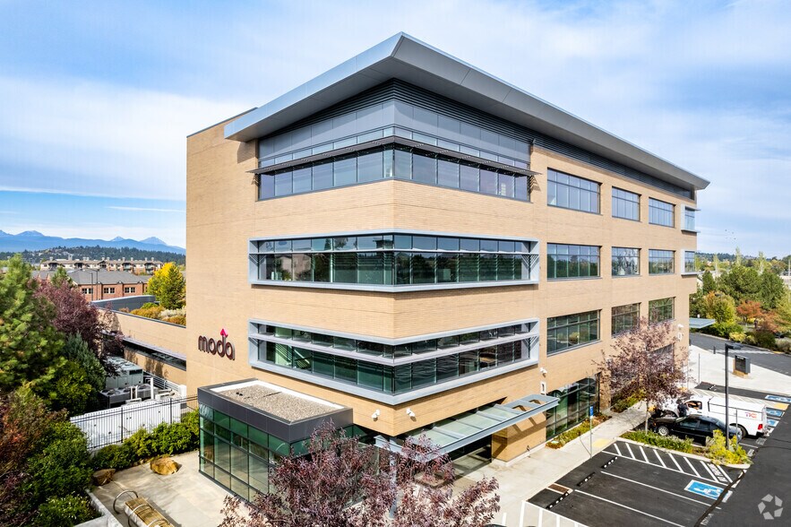 More Photos Of 360 SW Bond St, Bend Office For Lease