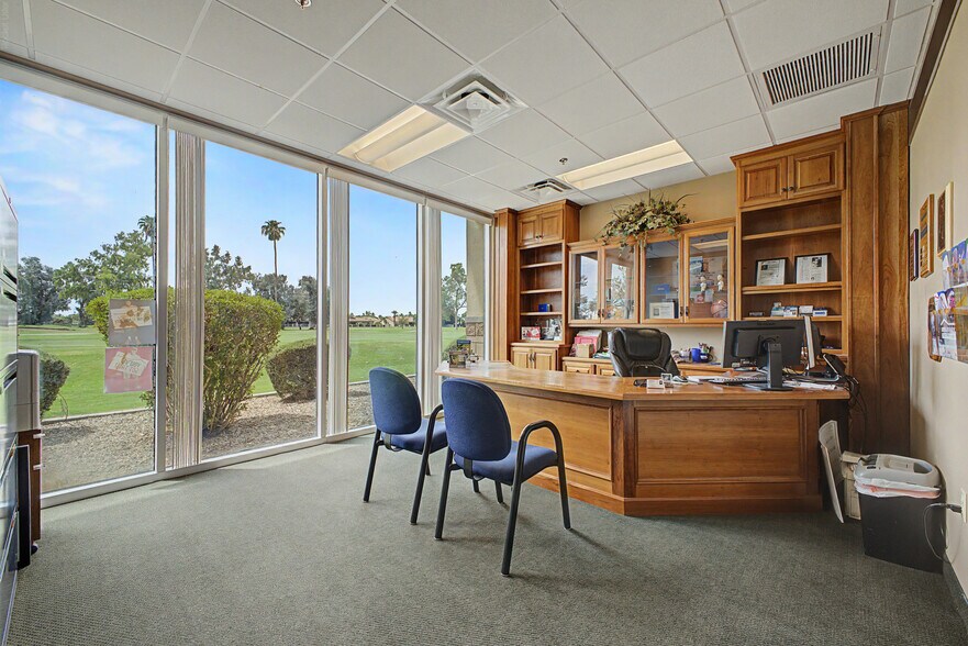 More Photos Of 565 W Chandler Blvd, Chandler Office For Lease