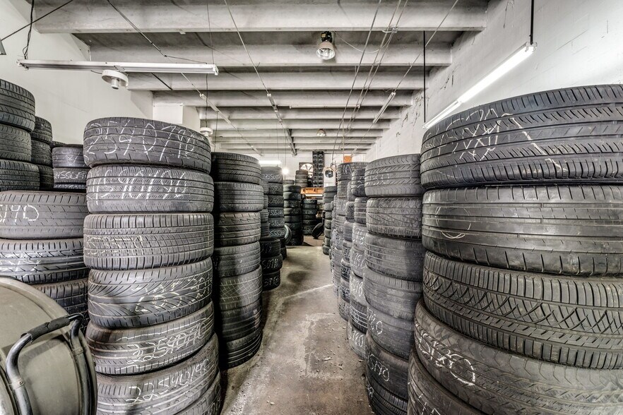 More Photos Of 7885 W 28th Ave, Hialeah Warehouse For Sale