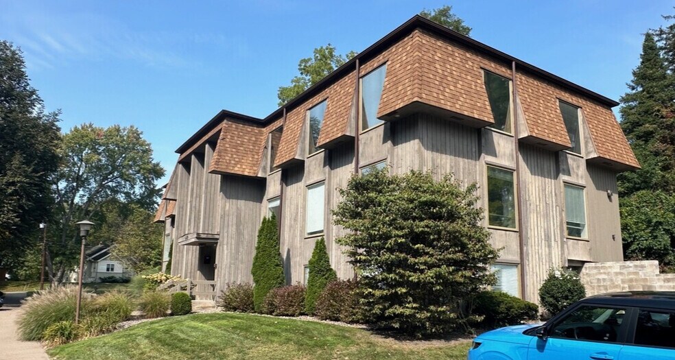 More Photos Of 640 Kreag Rd, Pittsford Office Residential For Lease