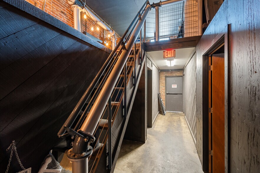 More Photos Of 509 SW G St, Grants Pass Restaurant For Sale