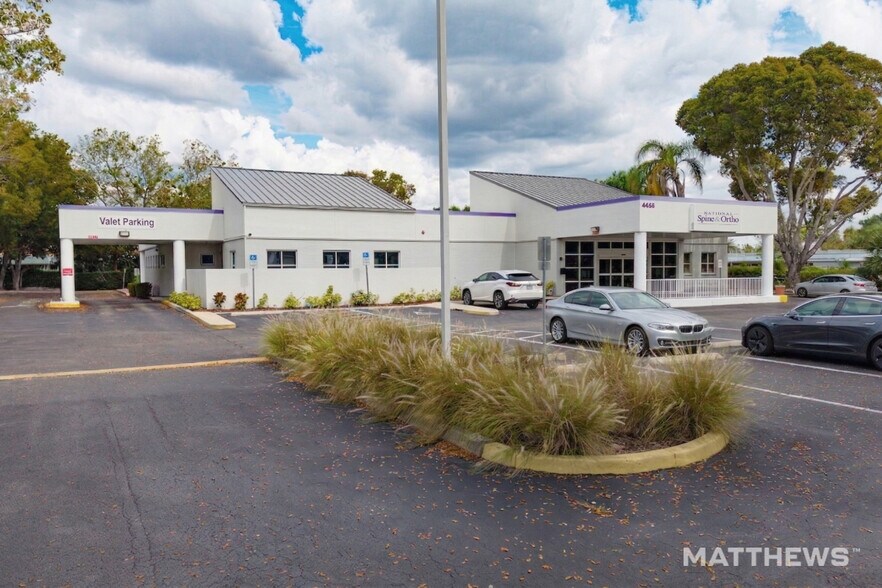 More Photos Of 4035 Evans Ave, Fort Myers Medical For Sale