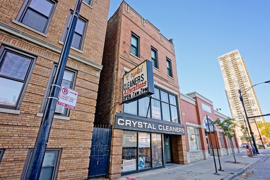 More Photos Of 1556 N Lasalle Dr, Chicago Storefront Retail Residential For Lease