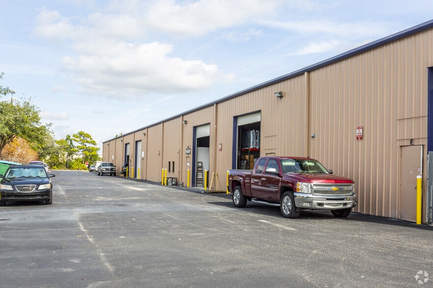 More Photos Of 830 NE 24th Ln, Cape Coral Warehouse For Sale