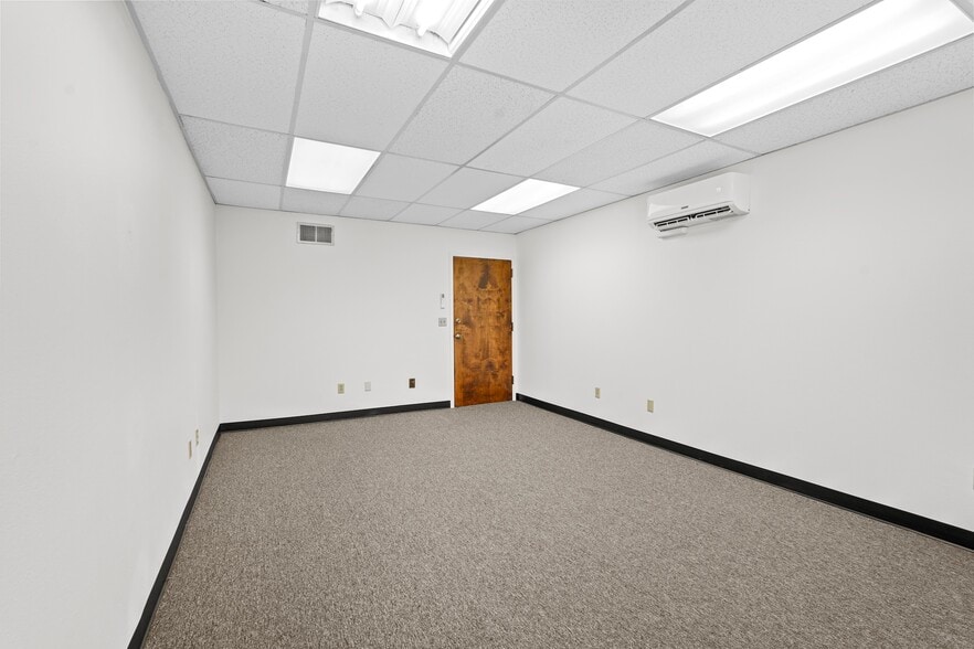 More Photos Of 4127 Bay St, Fremont Office For Lease