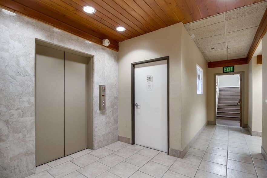 More Photos Of 9625 Black Mountain Rd, San Diego Office For Sale