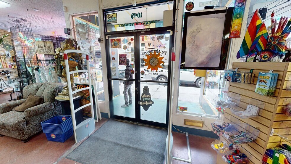 More Photos Of 1049 S Virginia St, Reno Storefront For Sale