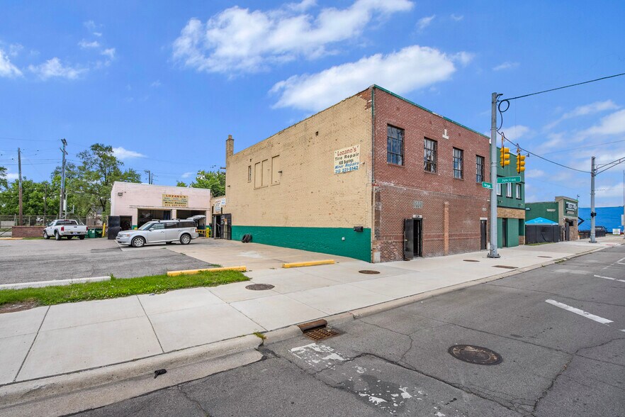 More Photos Of 5536 Michigan Ave, Detroit Auto Repair For Sale