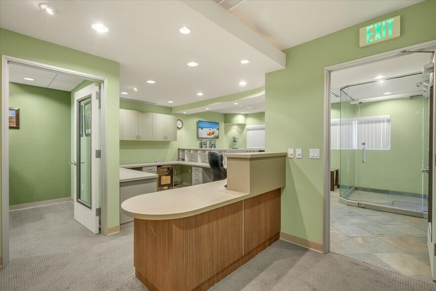 More Photos Of 2410 Dyer Ln, Fremont Medical For Lease