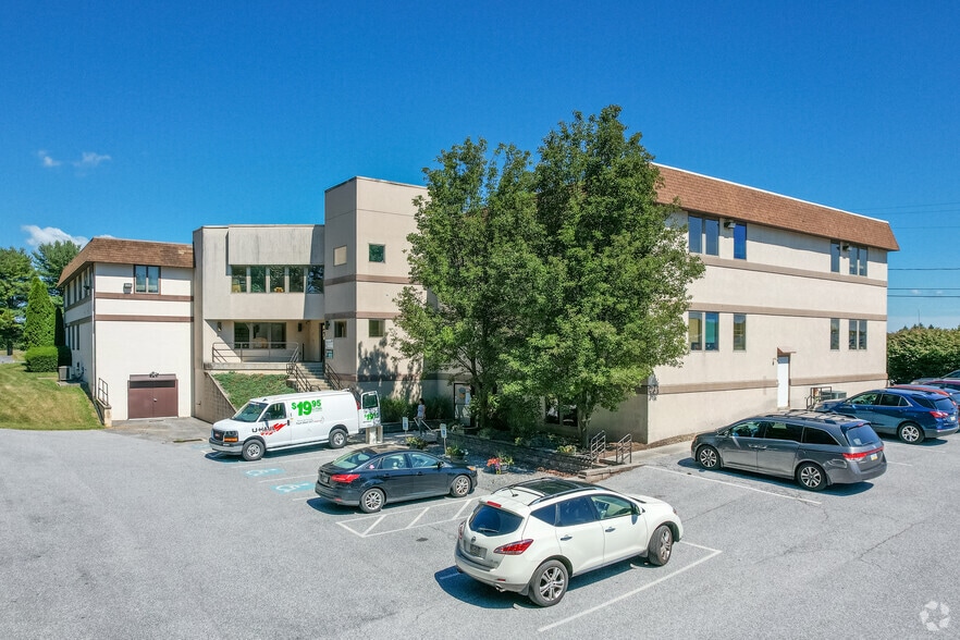 Primary Photo Of 1200 Walnut Bottom Rd, Carlisle Office For Lease