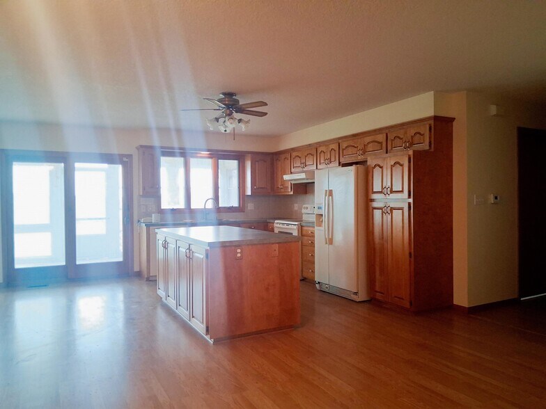 More Photos Of 6841 E US Highway 56, Overbrook Land For Sale