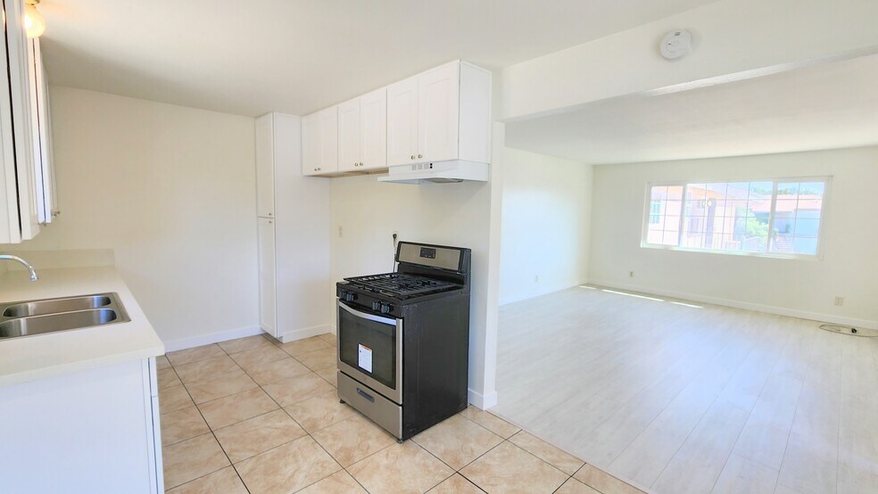 More Photos Of 2325 Angela St, Pomona Apartments For Sale