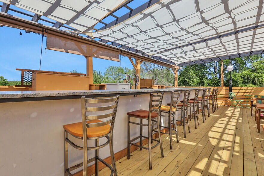 More Photos Of 63 N Front St, Kingston Storefront For Sale