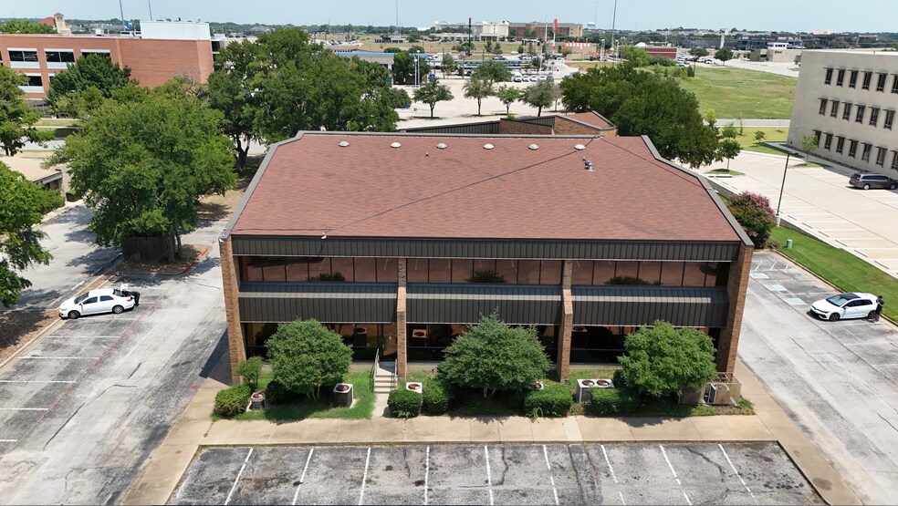 More Photos Of 2275 Westpark Ct, Euless Office For Lease