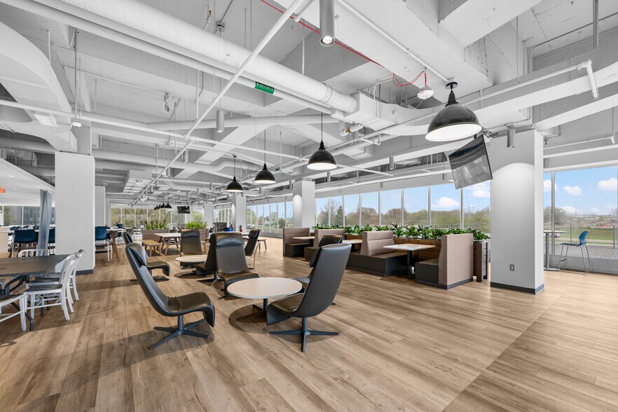 More Photos Of 26555 Northwestern Hwy, Southfield Office For Lease