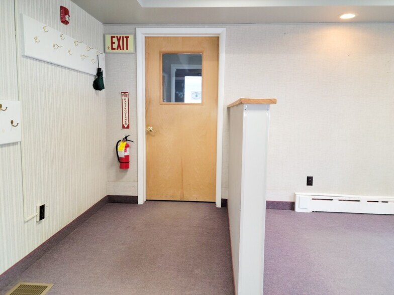 More Photos Of 37 Pierrepont Ave, Potsdam Medical For Sale