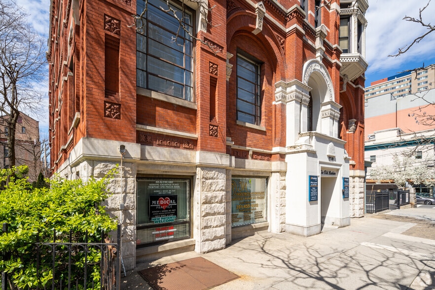 More Photos Of 239 Washington St, Jersey City Loft Creative Space For Lease