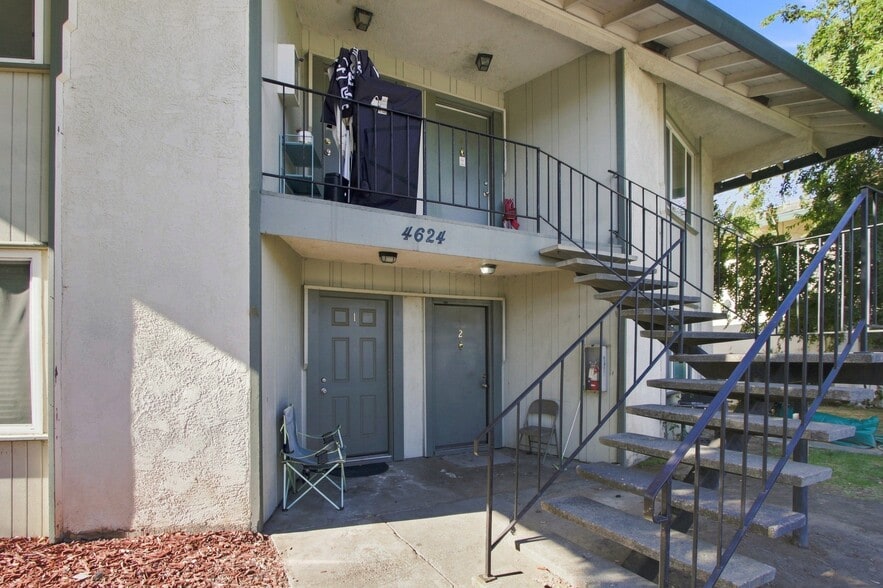 More Photos Of 4624 Ashdale Ct, Sacramento Apartments For Sale