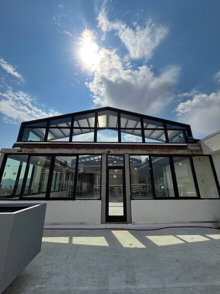 More Photos Of 201 S Las Vegas Blvd, Las Vegas Office For Lease