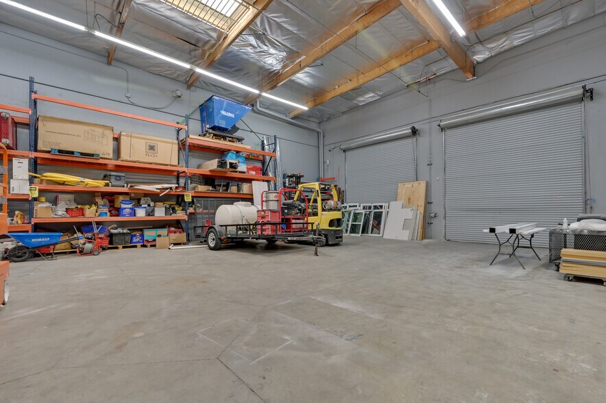 More Photos Of 5190 Arville St, Las Vegas Manufacturing For Sale