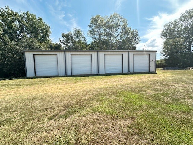 More Photos Of 920 Riser Rd, Ruston Flex For Sale