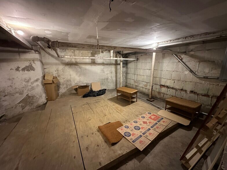 More Photos Of 4519-4523 N Milwaukee Ave, Chicago Apartments For Lease