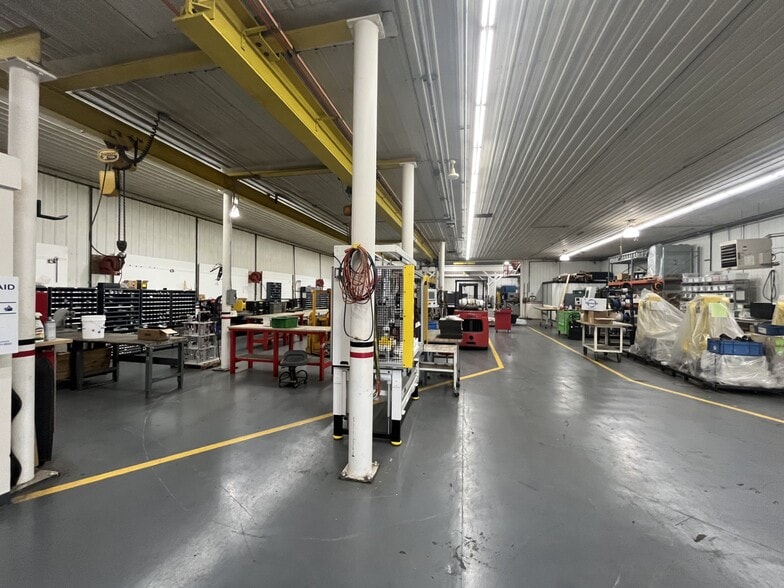 More Photos Of 15630 68th Ave, Coopersville Manufacturing For Lease