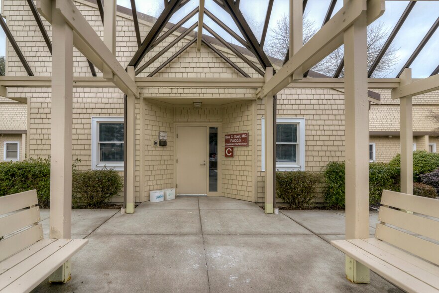 More Photos Of 403 Black Hills Ln SW, Olympia Medical For Sale