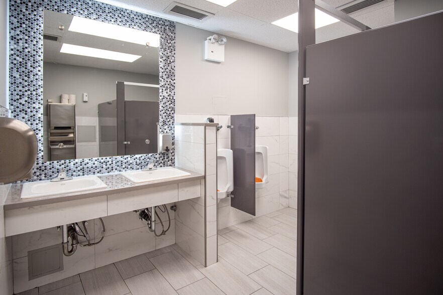 More Photos Of 265 Sunrise Hwy, Rockville Centre Office For Lease