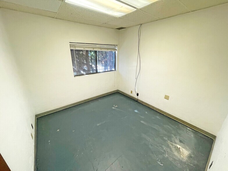 More Photos Of 937-972 San Pablo Ave, Albany Storefront Retail Office For Sale