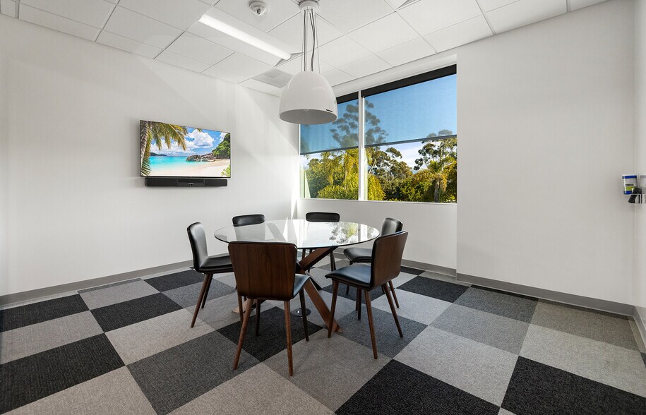 More Photos Of 125 Cremona Dr, Goleta Flex For Sale