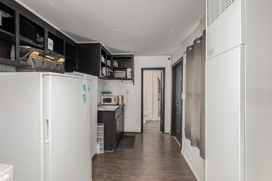 More Photos Of 27051 Barkley Rd, Conifer General Retail For Sale