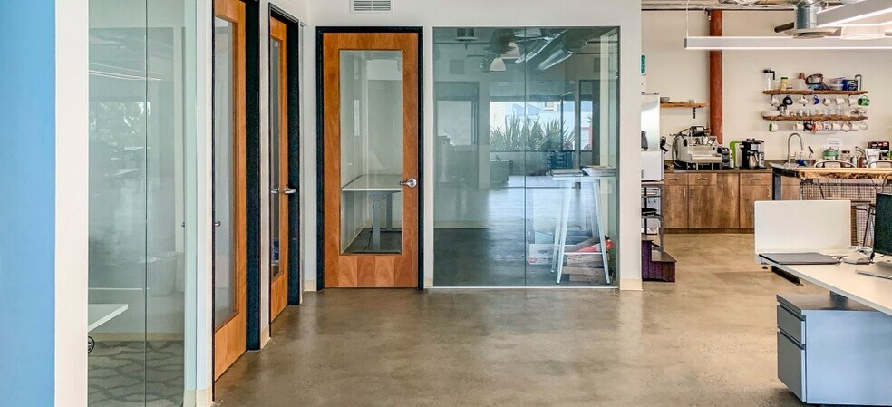 More Photos Of 1437 7th St, Santa Monica Office For Lease