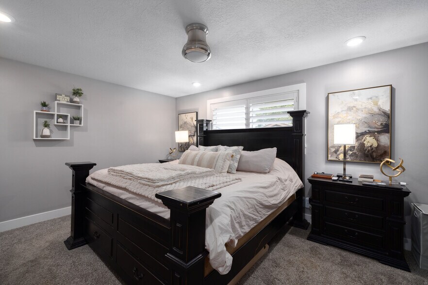More Photos Of 270 E 5100 S, Washington Terrace Multifamily For Sale