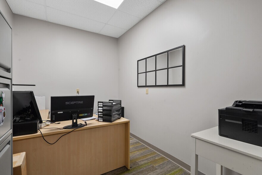 More Photos Of 91 E 1st St, Oswego Office For Sale