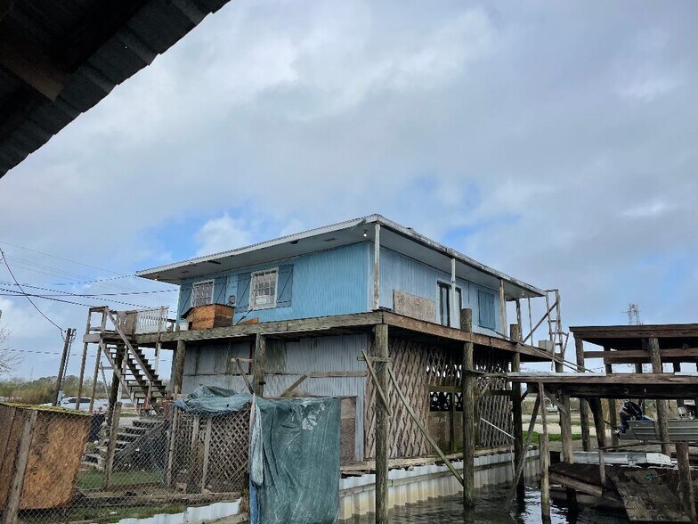 More Photos Of 3262 Ridgeway Blvd, New Orleans Specialty For Sale